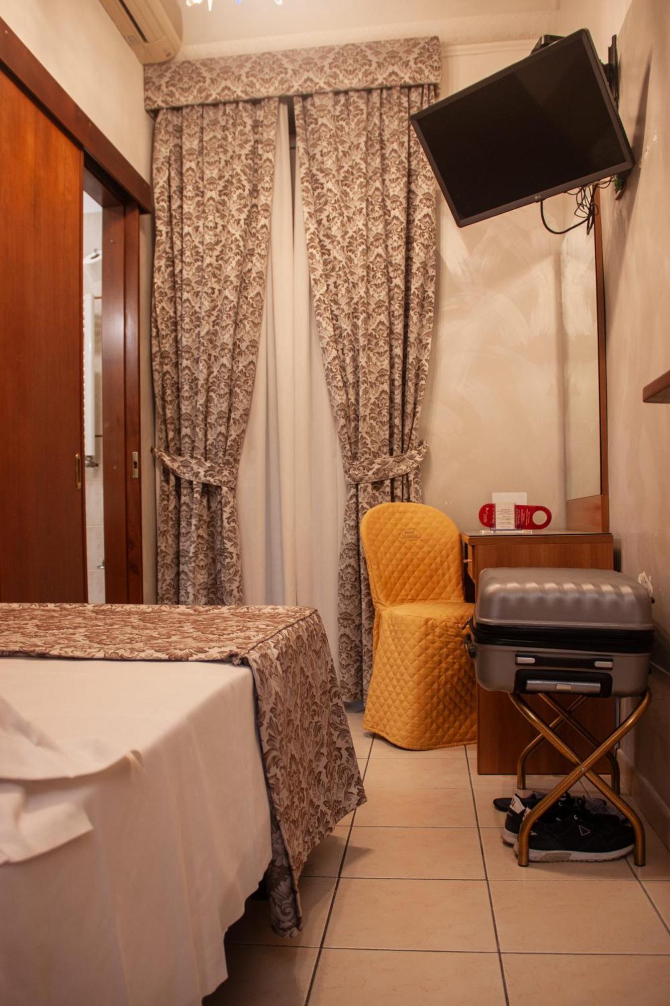 Hotel Assisi Rome Luaran gambar